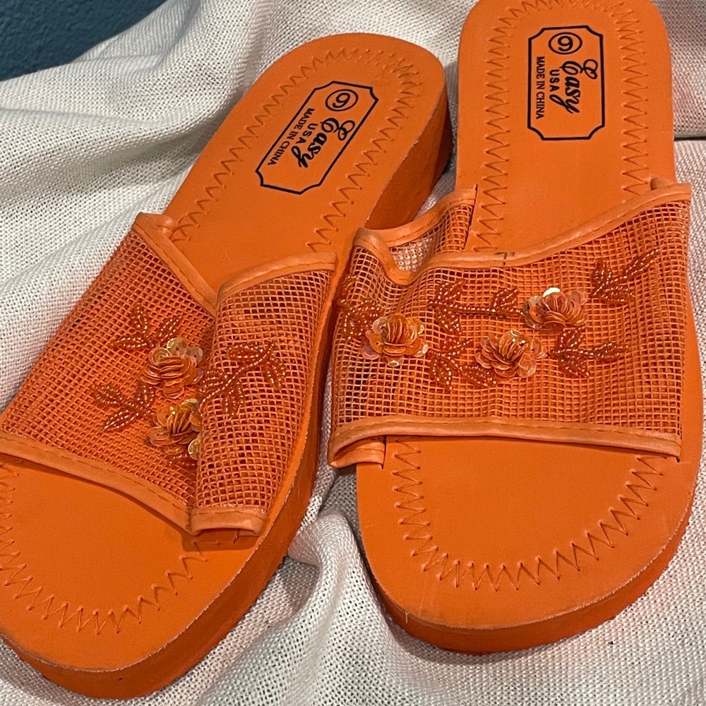 Chinese slippers with open toe!